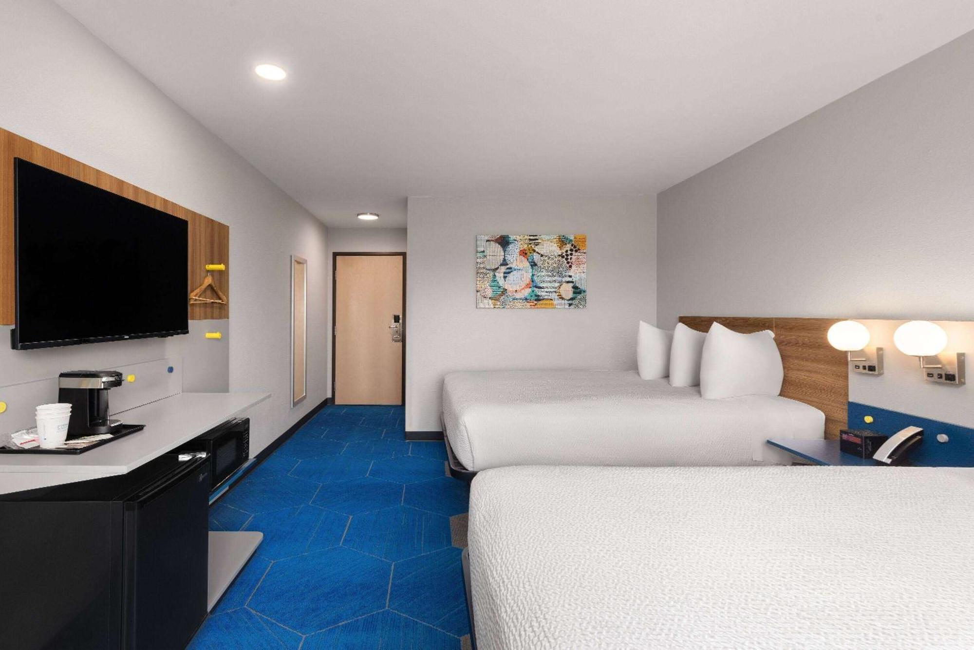 Microtel Inn And Suites Independence Exterior photo